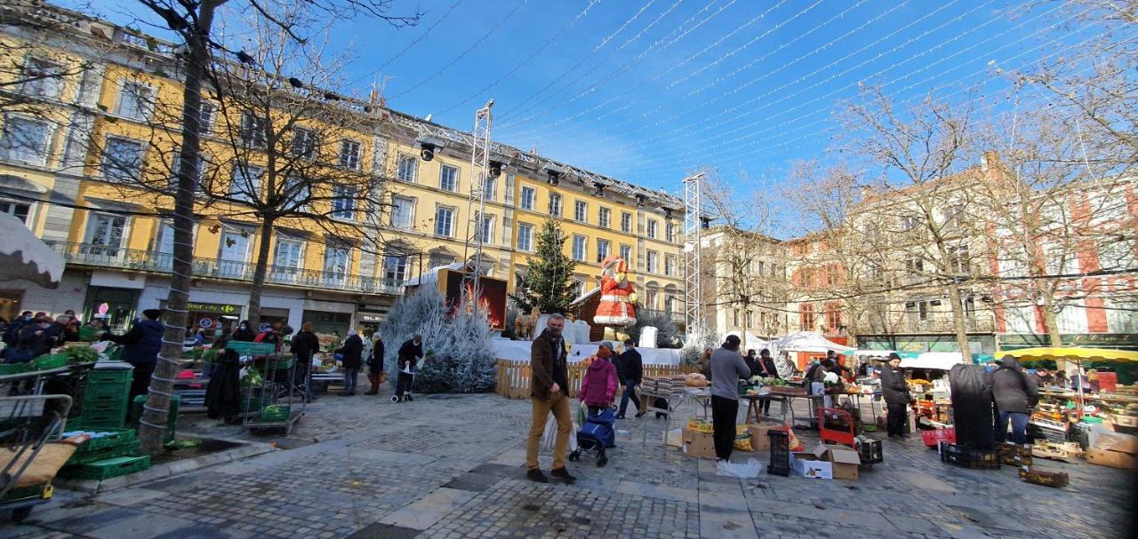 Santocha : Appartement En Plein Coeur De Ville ! Carcassonne Eksteriør billede