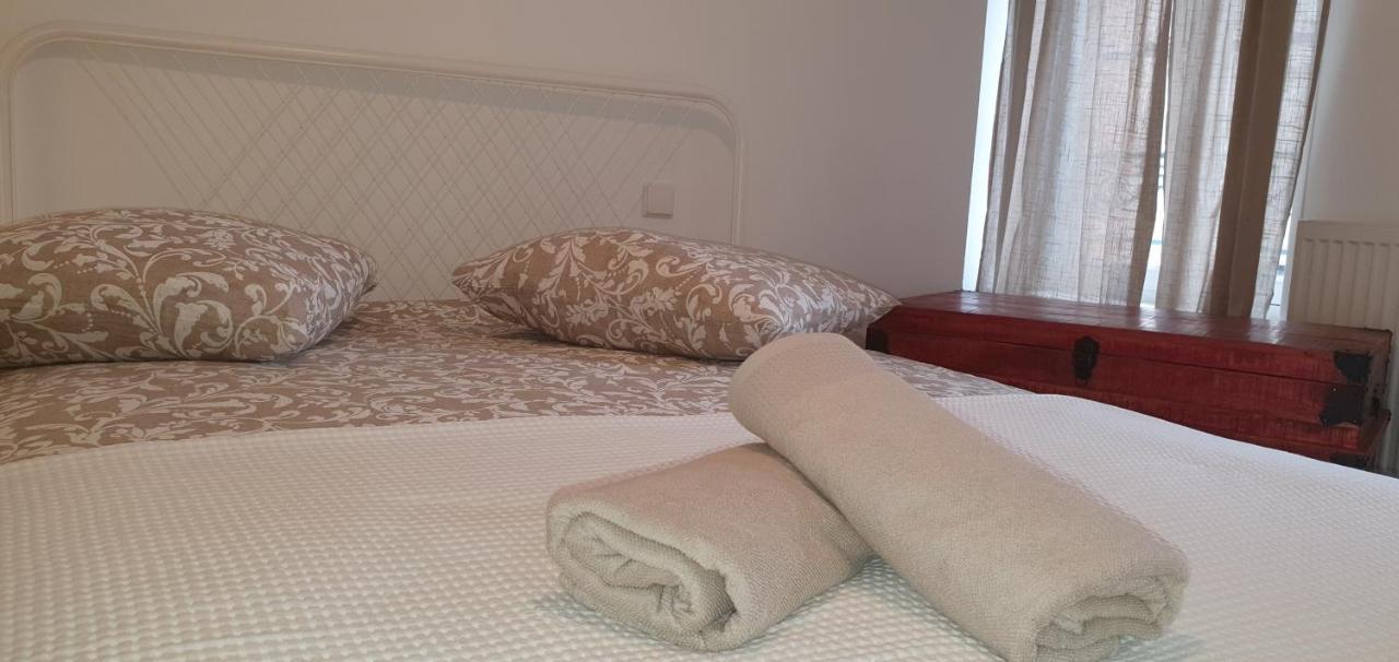 Santocha : Appartement En Plein Coeur De Ville ! Carcassonne Eksteriør billede