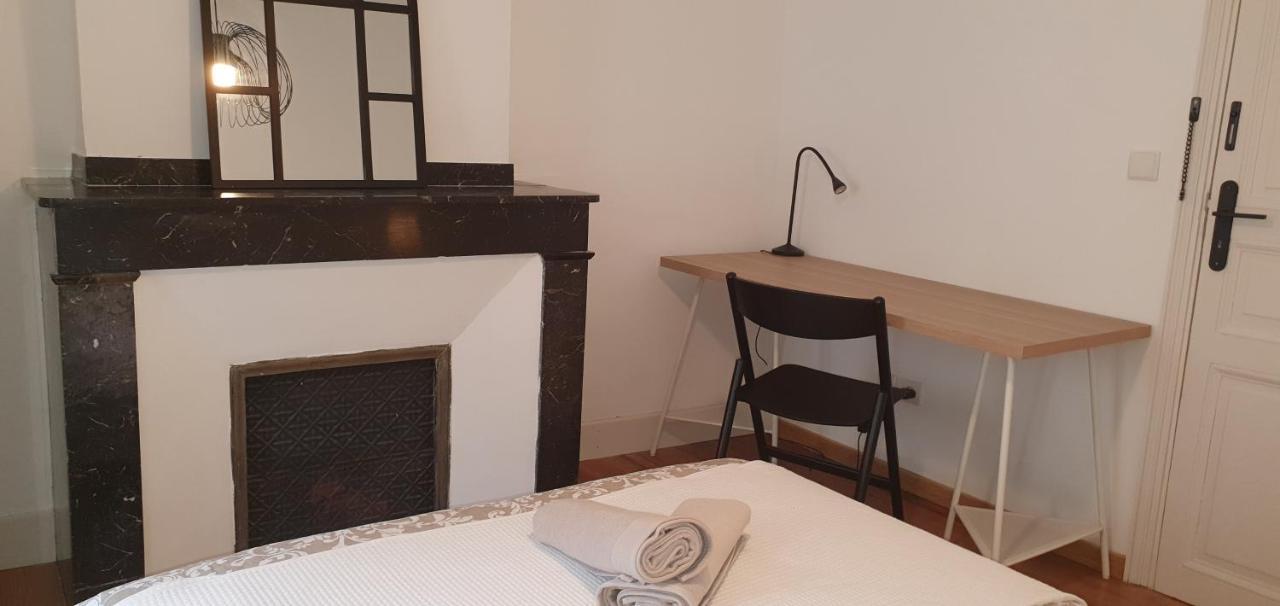 Santocha : Appartement En Plein Coeur De Ville ! Carcassonne Eksteriør billede